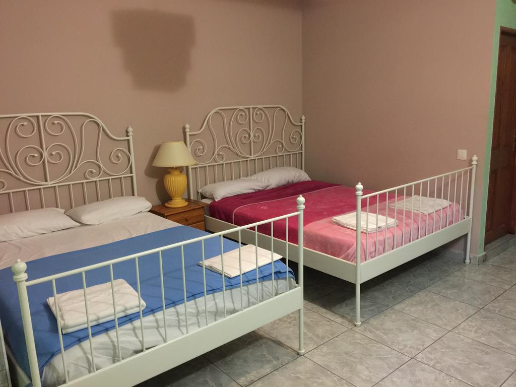Tenerife Hostel Los Cristianos  Room photo